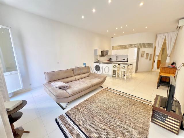 Spacieux appartement T3 de 78 m2, de standing à vendre dans. 78m² Fréjus