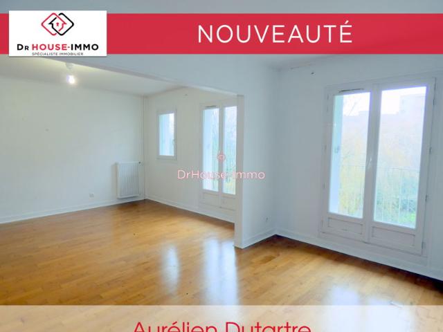Spacieux appartement T4 avec balcon, cave et parking à Fleury les Aubrais