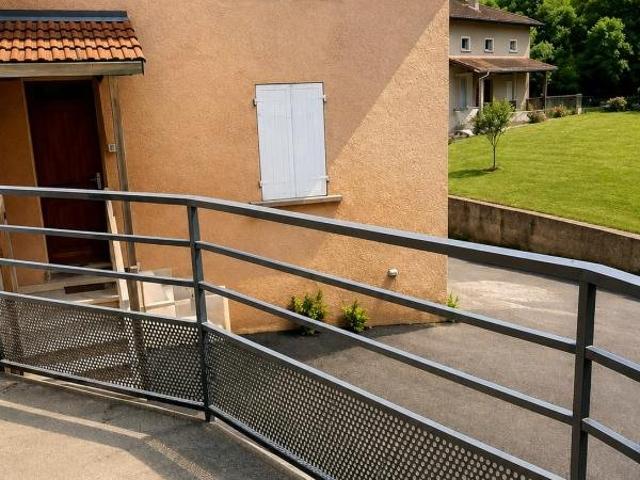 Spacieux appartement de type 4 valherbasse 80m² Nos biens à la location