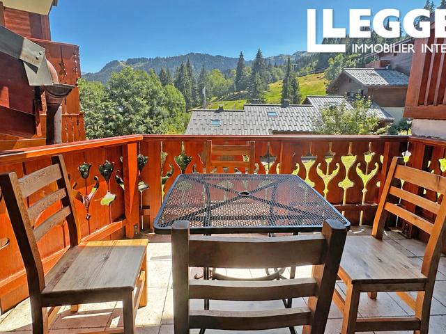 Spacieux appartement en duplex de 3 chambres avec escalier et entrée privatifs, Les Esserts, Grand Massif