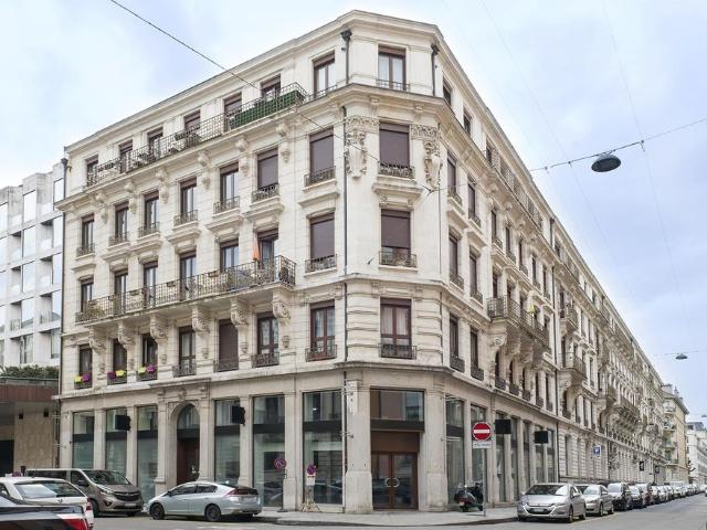 Spacieux appartement entièrement renové