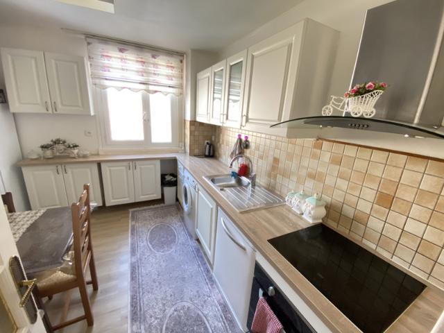 SPACIEUX APPARTEMENT EVRY CENTRE
