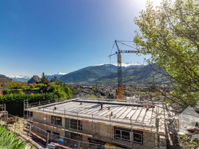 Spacieux attique 7.5 pièces de standing avec terrasse panoramique