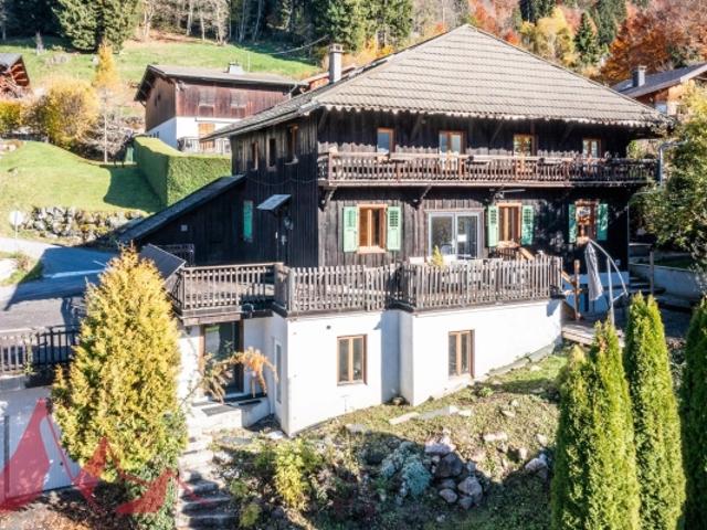 Spacieux Chalet Individuel dans un Quartier Très Recherché, à 10 minutes à Pied du Centre, MORZINE