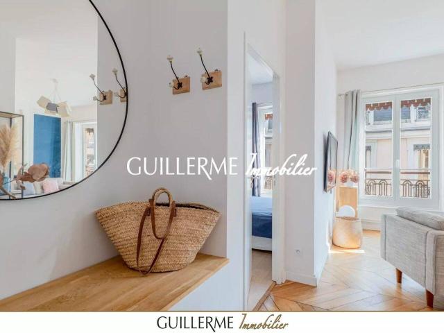 Spacieux duplex ou 2 appartements avec 2 entrées pour investisse