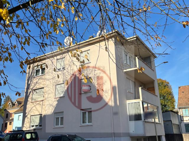 Spacieux et lumineux T4 avec balcon, parking et cave dans le