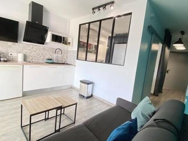 APPARTEMENT T1 BIS MEUBLE AU 1ER ETAGE