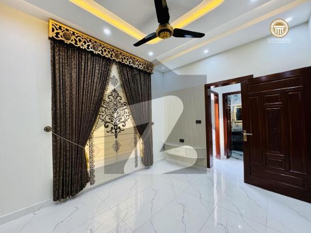 Spanidh design 5 marla brand new house available for sale at reasonable price in citi housing gujranwala citi housing society