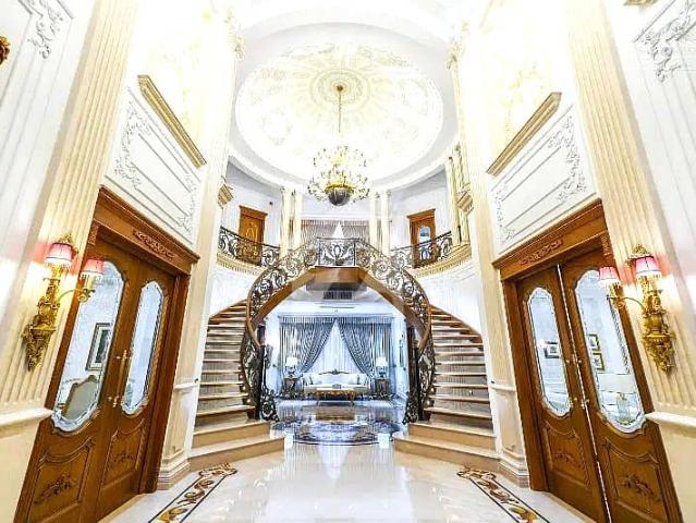 1 Kanal Top Quality Build Luxurious Beautiful Ultra Modern Design Villa Semmi Furnished With Basement For Sale In DHA Lahore Phase 7