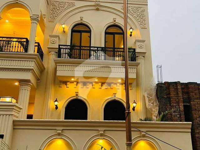 Spanish House for sale