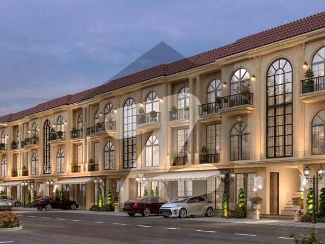 Spanish style town houses 2 bedrooms furnished apartments