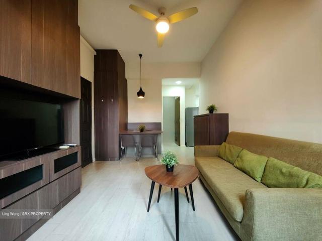 Spanish Village D10, Condominium