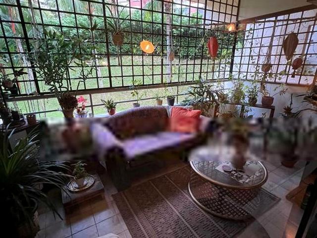 Spanish Village D10, Condominium