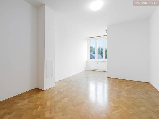 Spannend für Investoren bis ca. 2031 Vermietung gesichert Garagenplatz vorhanden, ca. 44 qm am Wilhelminenberg, Liebhartstal