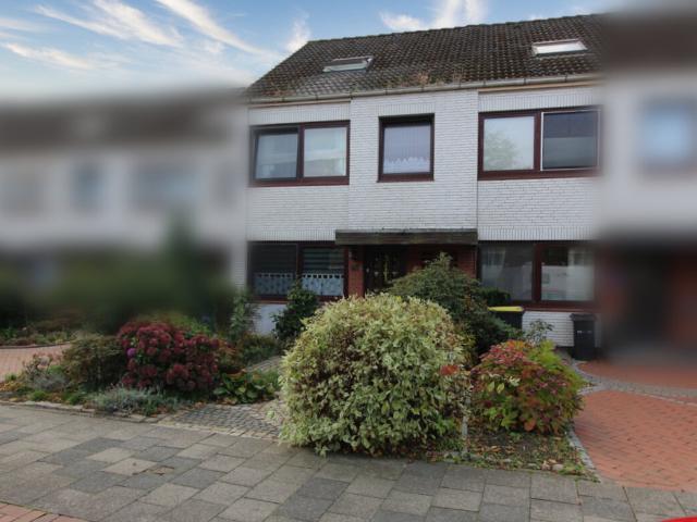 Speckenbüttel: Charmantes Reihenmittelhaus mit Garage in Toplage von Bremerhaven Speckenbüttel