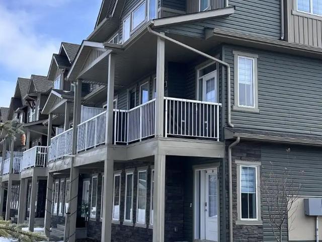 Specious Corner townhouse