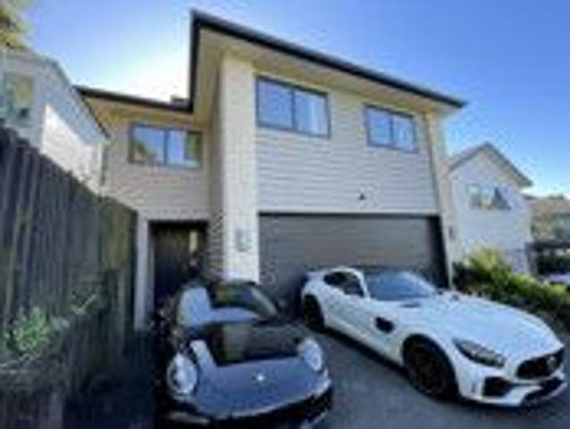 Specious Five bedroom home