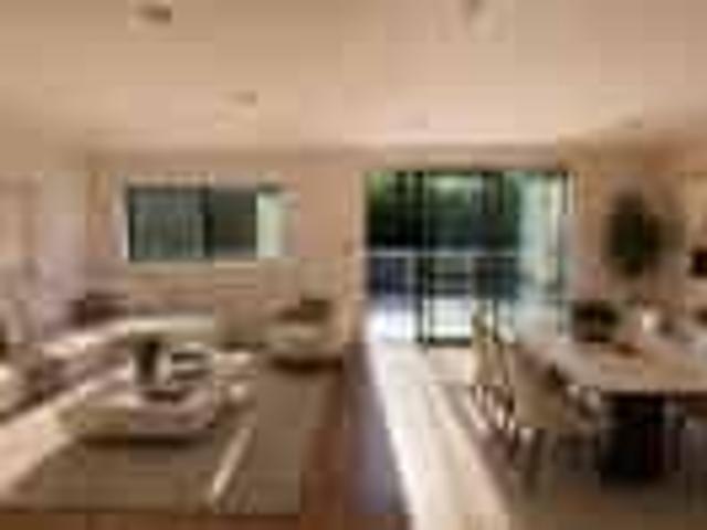 Specious Five bedroom home
