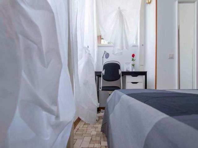Special Offer: Stanza in Viale Legioni Romane