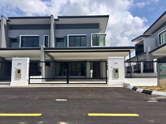 Special End Lot with 15 Feet Land Bandar B Nilai