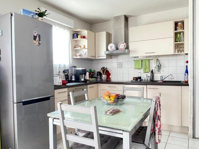 SPECIAL INVESTISSEUR Appartement T2 avec garage et cave à Etrembières