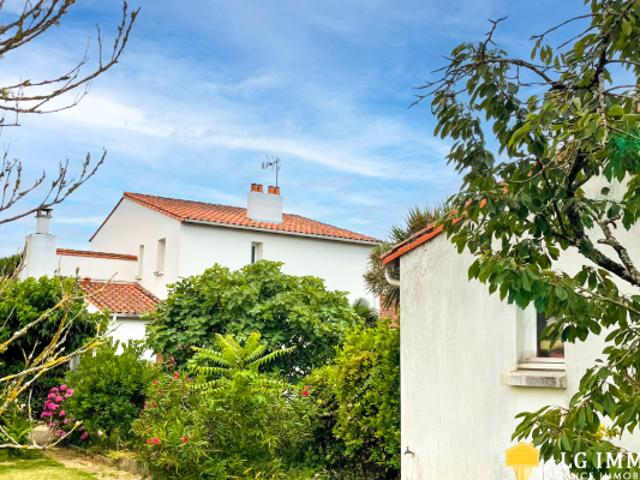 Spécial investisseur. Ensemble immobilier proche plage