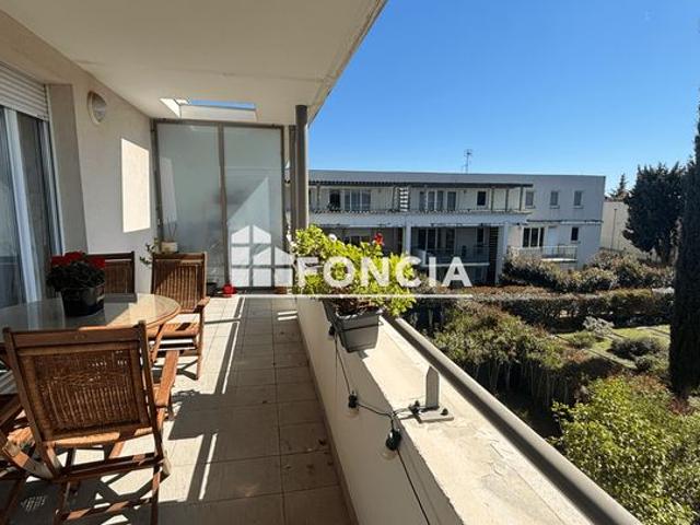 Special investissement appartement avec terrasse, place de parking et garage