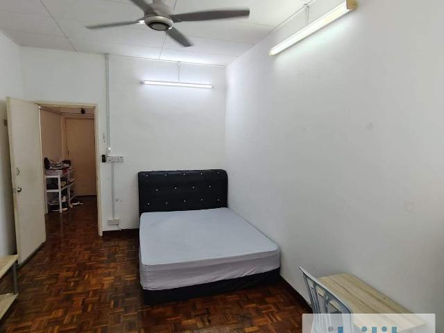 SPECIAL PROMOTION ⚡ Medium Room at Kota Kemuning,ShahAlam