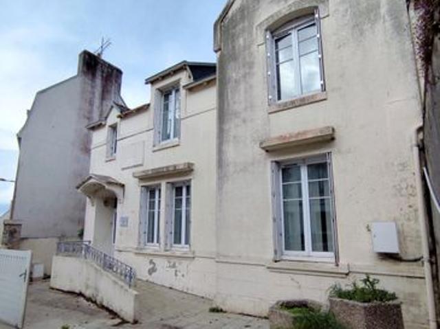 Spéciale investissement ou activité professionnelle sur DOUARNENEZ