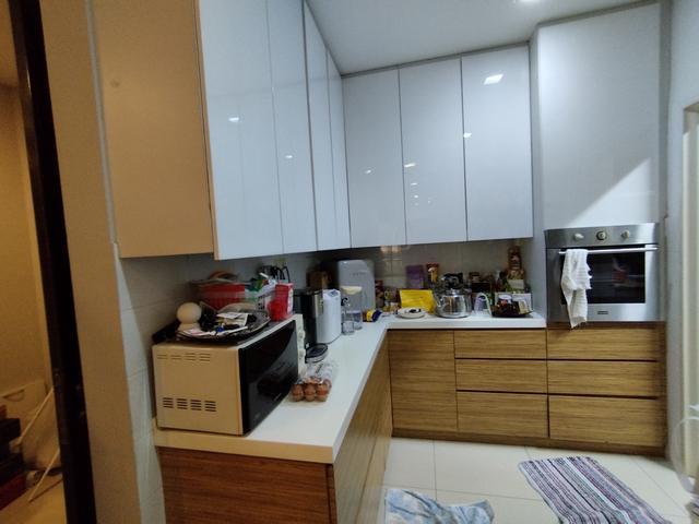 Specialist in The Zest walking distance to lrt station