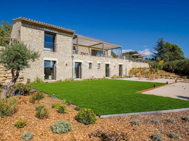 Spectaculaire villa contemporaine en pierres avec piscine, e. 232m² Saint Saturnin lès Apt