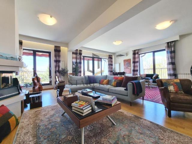 Spectacular unfurnished 4 bedroom Penthouse For Rent
