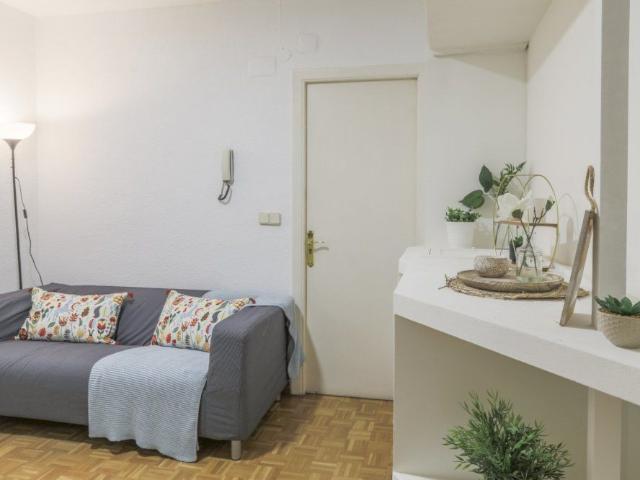 Spectacular double room in Paseo Delicias