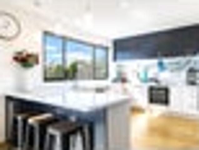 Spectacular family living, vendor relocating