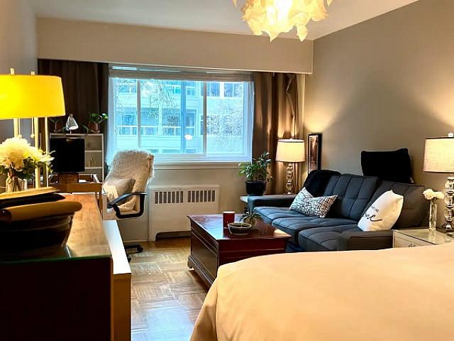 Spectacular Location Right Downtown Vancouver In The “westend”