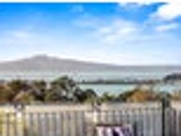Spectacular Sea Views in DGZ Remuera