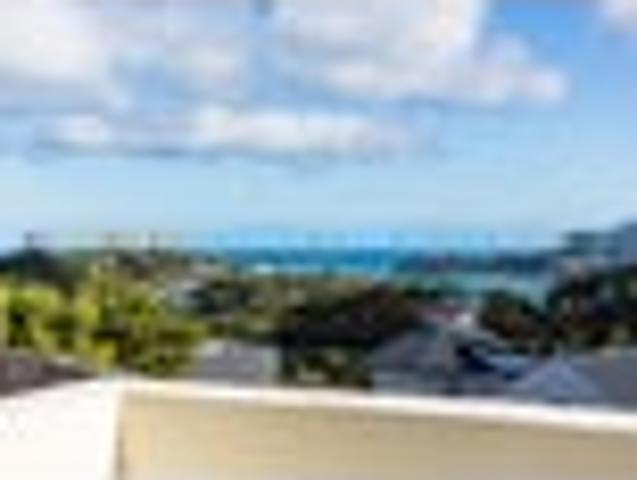 SPECTACULAR SEA VIEWS, SUN AND SPACE