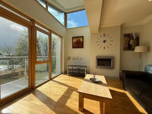 Spencer Manor, Castlebar, Co. Mayo is for rent