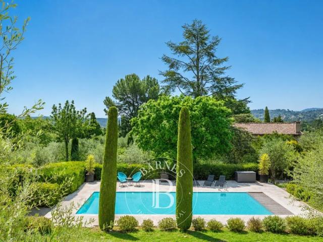 Spéracèdes Bastide 17 ème siècle A pied de Peymeinade 266m² Spéracèdes