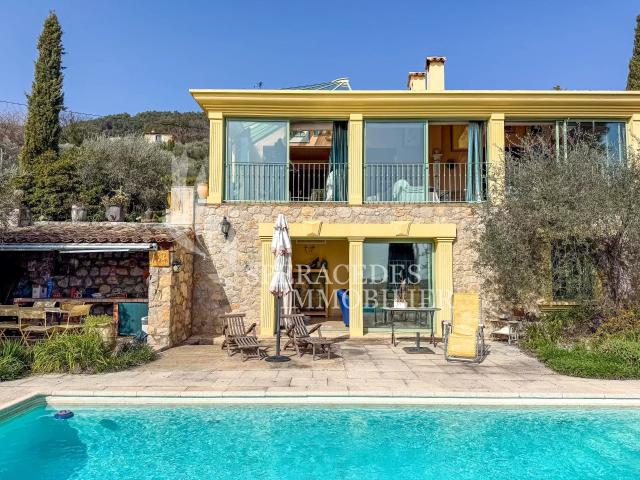 Spéracèdes Belle maison atypique avec vue mer et maison d’amis