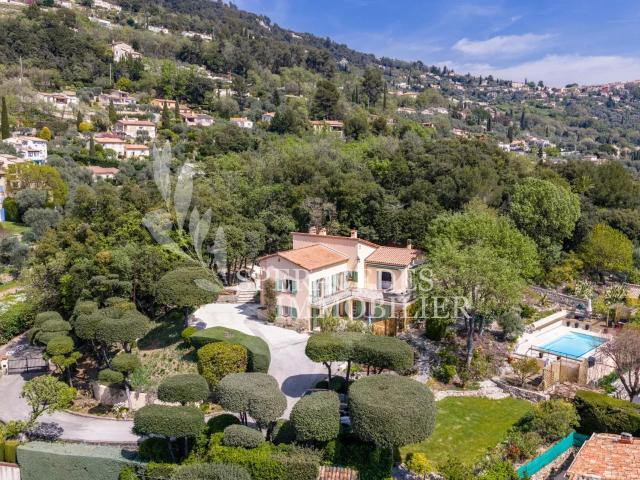 Spéracèdes – Villa en lisière de village avec vue panoramique