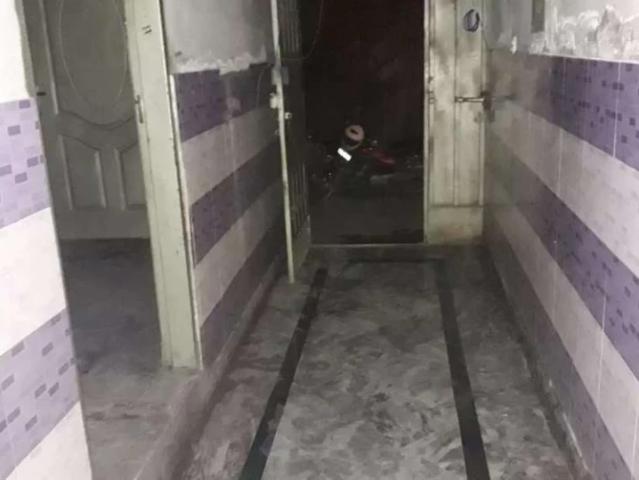 Sperate house 3 marla Sehr road white wash krwa dy gy street 20 feet Lahore Shalimar Link Road ID 64787