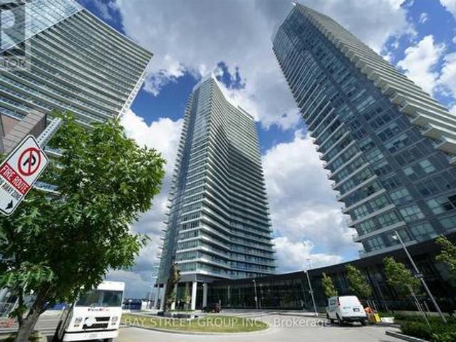 Sph 10 117 Mcmahon Drive, Toronto, ON, M2K 2X9 lease for lease | Listing ID C12968 | Royal LePage