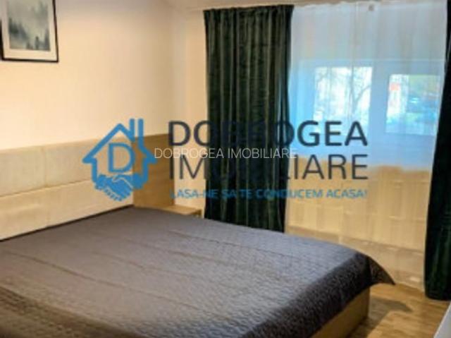 Spitalului, 2 camere, renovat, utilat si mobilat