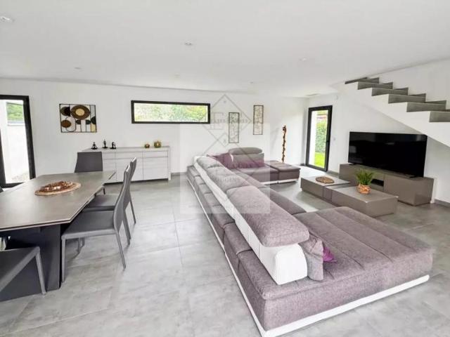 Splendeur Contemporaine à Mougins