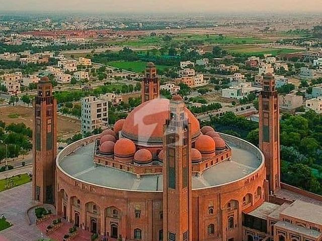 Splendid 5 Marla Commercial Near Grand Mosque And In The Commercial Hub Is Up For Sale In Sector C Bahria Town Lahore