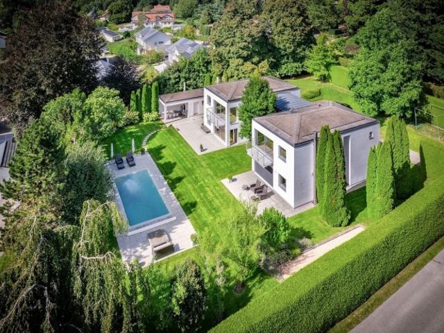 Splendid contemporary Villa Close to lausanne Golf