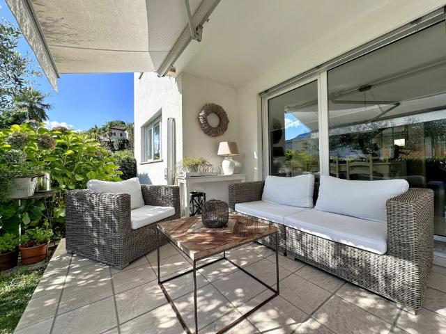 Splendido 4.5 locali con giardino privato a Tenero: tranquillità e comfort