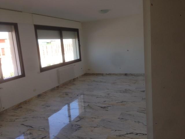 Splendido Attico in Affitto con Terrazza Panoramica con garage doppio