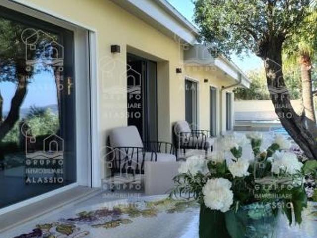 Splendida villa di nuova costruzione a Diano Gorleri, con vista mare bellissima